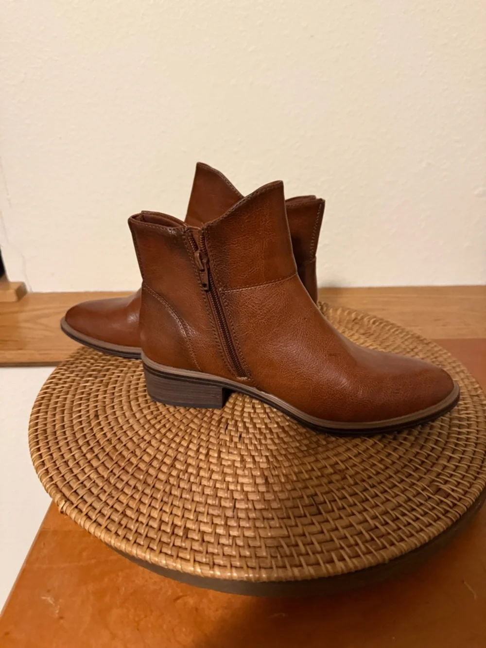 Women’s Tan  Brown Leather Ankle Boots‎ - Classic Side Zip